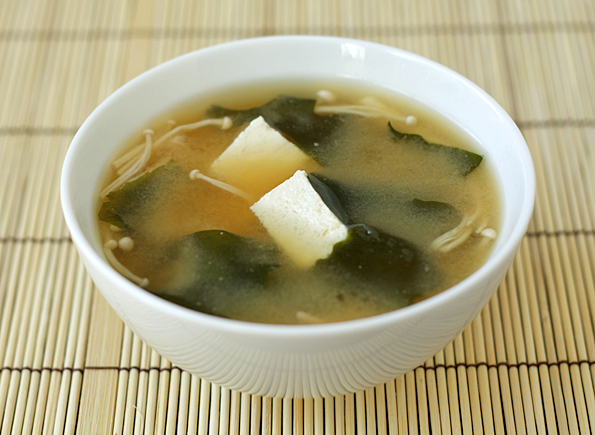 zzzzzztofu-wakame-miso-soup